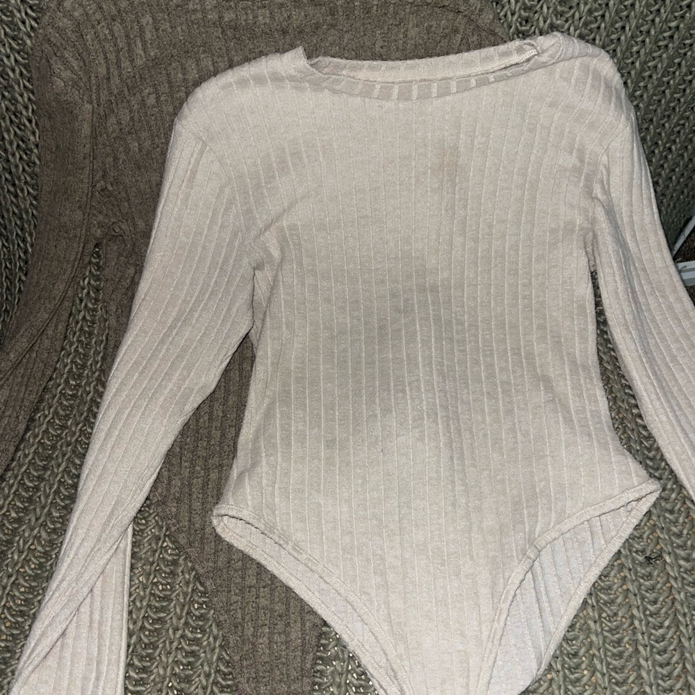 Elegant Ribbed Long Sleeve Bodysuit - Cream